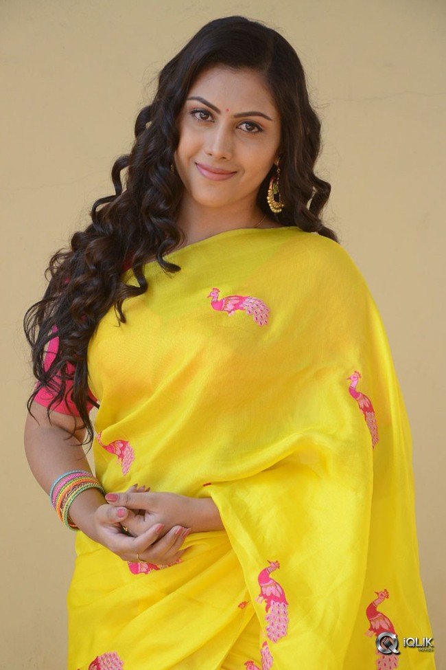 Actress-Priyanka-Naidu